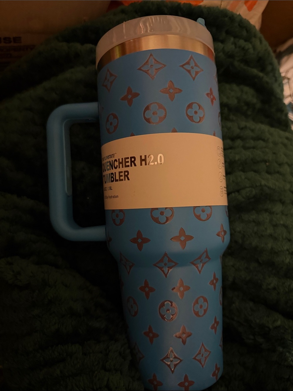 Blue logo the flow state quencher age 2.0 Tumblr 40 ounce by Stanley